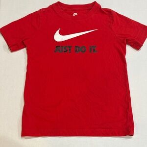 Nike Kids Small (7-8) Red Tee with Swoosh and Slogan in Very Good Condition